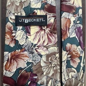 J T Beckett Vintage Floral Men's Tie Made in USA 100% Silk‎